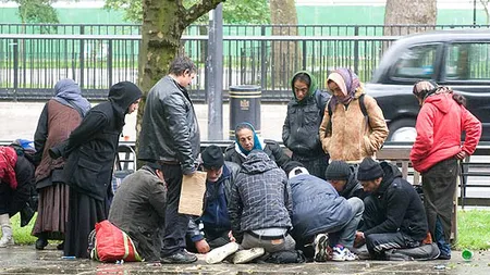 Autorităţile britanice au evacuat circa 70 de romi de origine română din zona Park Lane