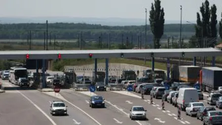 Trafic ÎNGREUNAT pe A2. COLOANE DE MAŞINI şi nervi întinşi la maximum la staţiile de taxare