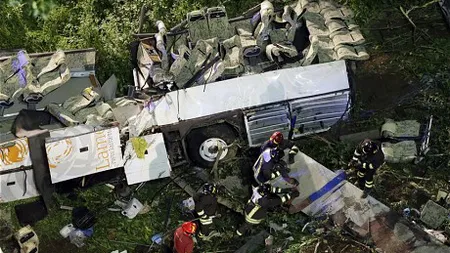 Doliu naţional pentru victimele accidentului de autocar din Italia
