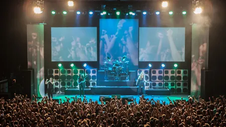 MANOWAR: The Lord Of Steel Live - track list şi preview-uri