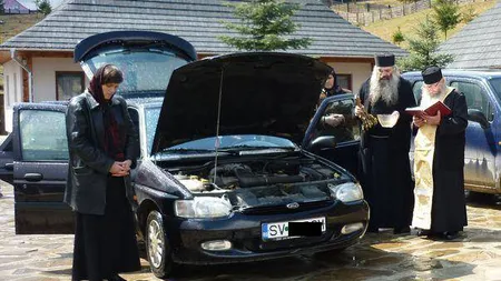VESTE BUNĂ pentru ŞOFERI. Slujba de sfinţire a maşinii, oficializată de către Biserica Română