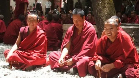 Un tânăr călugăr tibetan şi-a dat foc China, în semn de protest