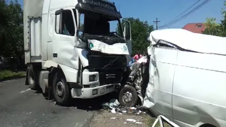 Israel: Patru morţi şi zeci de răniţi, după ce un autobuz s-a lovit cu un camion