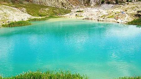 Lacul care îţi taie răsuflarea: Laguna Albastră de la... Cluj FOTO