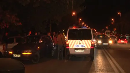 Stradă cu ghinion. Două accidente s-au petrecut în doar câteva minute la câţiva metri distanţă