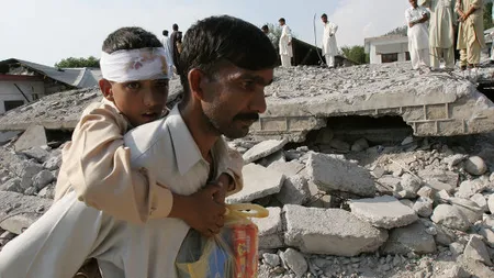 Cutremur cu magnitudinea de 7,4 în Pakistan. Cel puţin 46 de morţi