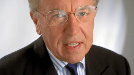 Jurnalistul şi scriitorul britanic David Frost a murit la vârsta de 74 de ani