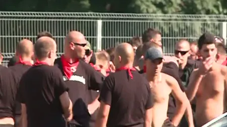 Fanii maghiari poartă tricouri jignitoare la adresa României. Inscripţiile sunt revoltătoare