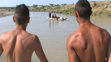 Un tânăr de 26 ani, DISPĂRUT în apele râului Jijia