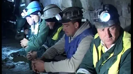 Cei 33 de mineri aflaţi în subteran la Roşia Montană continuă protestul. Unii au probleme de sănătate