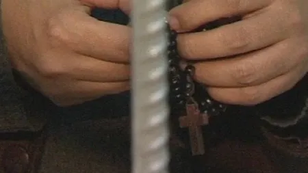 Preotul Penitenciarului Bacău, prins când introducea în unitate telefoane pentru deţinuţi, arestat