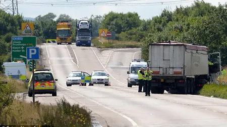 Poveste inedită de dragoste: Cererea în căsătorie care nu a putut fi oprită nici de un ACCIDENT grav de CAMION