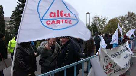 Peste 100 de sindicalişti de la Cartel Alfa au protestat în faţa Prefecturii Constanţa