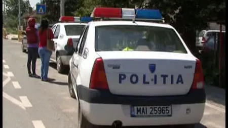 Poliţist LOVIT CU MAŞINA de un şofer TUPEIST