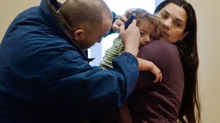 Un medic francez găzduieşte 50 de romi români într-o clădire dezafectată care îi aparţine
