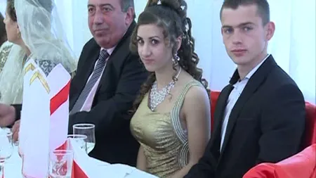 Nuntă cu REGI, PRINŢESE şi COROANE. Cum arată ROCHIA DE MIREASĂ de 10.000 de euro a fiicei lui Stănescu