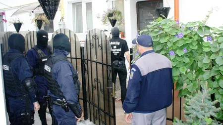 Percheziţii la cinci poliţişti de frontieră din Botoşani, într-un dosar de contrabandă cu ţigări