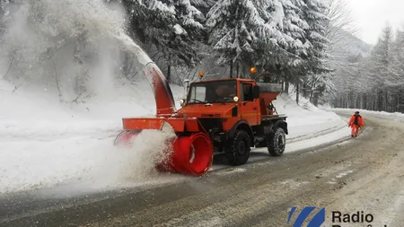 CNADNR schimbă soluţia de deszăpezire a şoselelor iarna aceasta. Află ce produs vor folosi în premieră