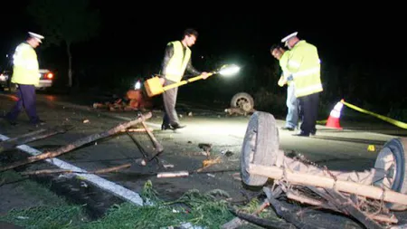 Accident groaznic: Căruţă spulberată de un TIR VIDEO