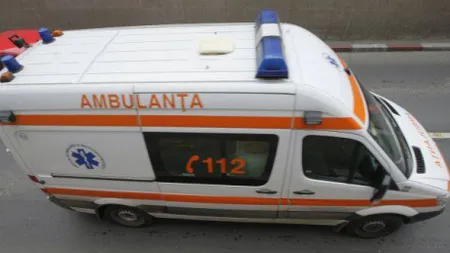 Accident rutier cu o ambulanţă în centrul Constanţei: Pacientul a fost rănit VIDEO