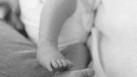 Noi DETALII în cazul BEBELUŞULUI UCIS de către mama lui imediat după naştere