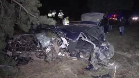 Cinci elevi într-un BMW, accident cumplit de circulaţie VIDEO