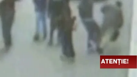 Jocul Knockout şochează SUA: Oamenii sunt loviţi cu pumnul din senin, de tineri necunoscuţi VIDEO