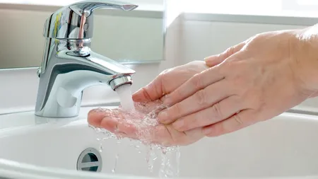 De câte ori trebuie să ne spălăm pe mâini ca să nu ne infectăm cu coronavirus