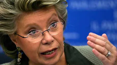 Viviane Reding propune crearea unui serviciu european de informaţii ca o contrapondere la NSA