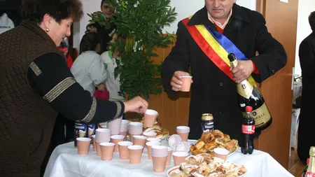Primarul din Malovăţ a fost trimis în judecată pentru luare de mită