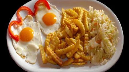 Cartofii şi ouăle, din nou în topul produselor alimentare cu cele mai mari creşteri de preţuri în noiembrie