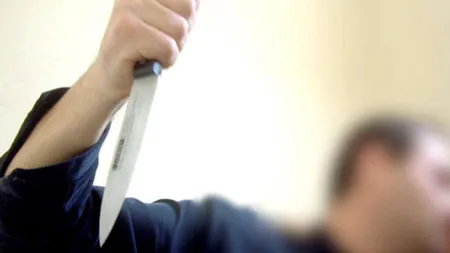 Arădean reţinut după ce şi-a ucis fosta soţie în faţa copiilor