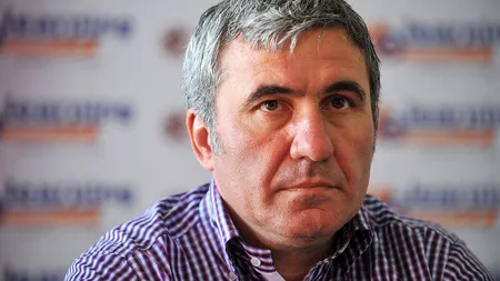 Familia Hagi, o prezenţă rară în lumea mondenă. Fotbalistul are doi copii frumoşi şi o soţie superbă FOTO