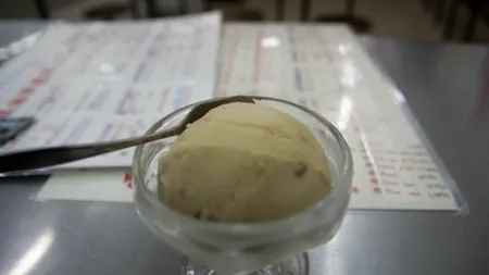 Delicatese greţoase din Taiwan: Îngheţata cu gust de BERE sau de COPITE DE PORC