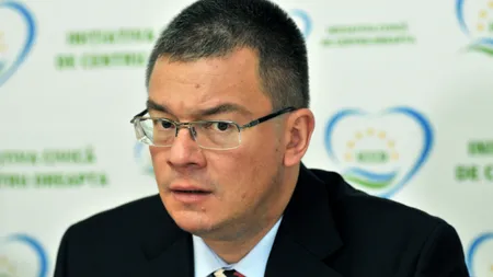 Răzvan Ungureanu a fost desemnat candidat la prezidenţiale de Consiliul Naţional al Forţei Civice