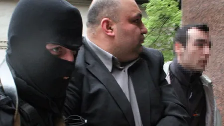 Interlopul Fane Căpăţână, prins după ce înşelat un comerciant cu o legitimaţie falsă de poliţist