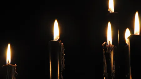 TRAGEDIE. Au fost împuşcaţi în sala de cinema la filmul 