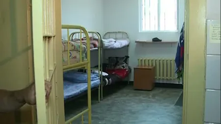 Sute de DEŢINUŢI au fost eliberaţi din ÎNCHISOARE în urma intrării în vigoare a noului COD PENAL