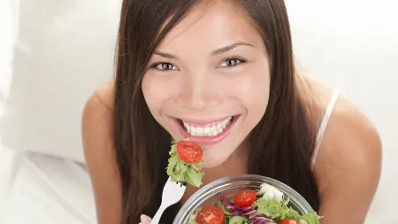 Slăbit prin concentrare: Metoda mâncatului din priviri şi a aducerii aminte, pentru a slăbi sigur