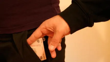 Ministerul ungar de Interne investighează vameşi suspectaţi că au cerut 