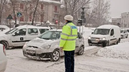 Numărul poliţiştilor care acţionează în zonele aflate sub cod roşu, suplimentat cu 2.500