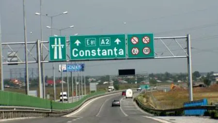 Apariţie ULUITOARE pe Autostrada Soarelui. Nu-ţi vine să crezi cine a sfidat bolizii FOTO