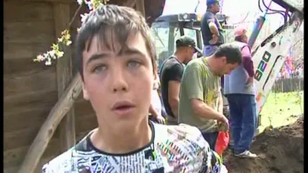 Eroul din Segarcea care a scos un copil din fântănă trăieşte într-o SĂRĂCIE LUCIE