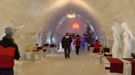 Hotelul de gheaţă de la Bâlea Lac a fost inaugurat. Duckadam şi Octavian Bellu, încântaţi de construcţie VIDEO