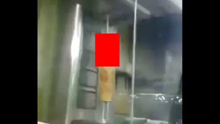 Imagini interzise celor cu probleme de STOMAC: Nu vei mai mânca niciodată KEBAB după ce vei vedea asta VIDEO