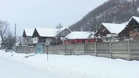 Un sat din judeţul Gorj dispare din cauza mineritului. Peste zece familii îşi vor pierde casele VIDEO