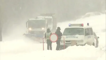 Ce s-a întâmplat cu copiii născuţi pe cod roşu de viscol, când drumurile erau complet paralizate