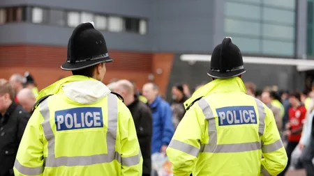 Explozie puternică într-un oraş din Marea Britanie. Poliţia anunţă că 10 persoane sunt rănite