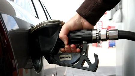 Senatul a aprobat amânarea creşterii accizei la carburant până la 1 aprilie