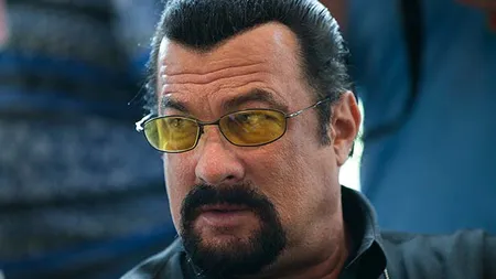 Steven Seagal s-a îndrăgostit de mâncarea românească. Vezi care este restaurantul lui preferat